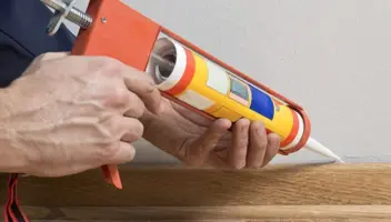 how to caulk