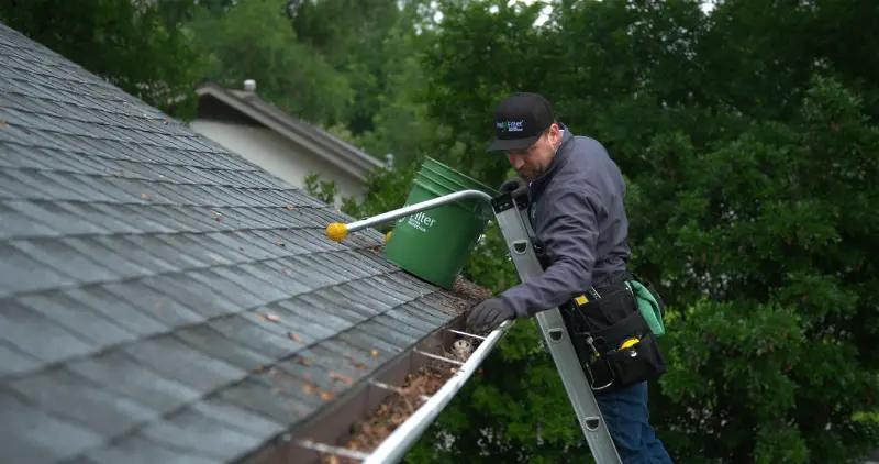 Gutter repair
